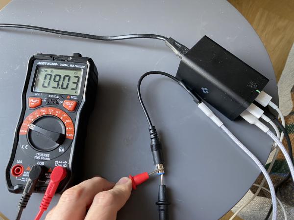 Checking voltage of DC jack and trigger.
